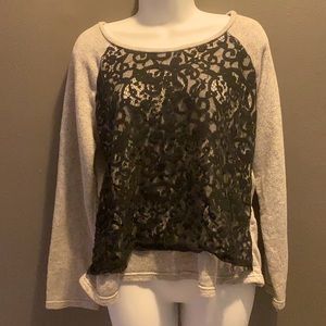 Font design, back single color sweater